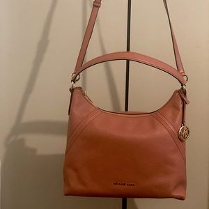 See pictures for more details !sunset peach color